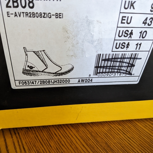 Doc Martin distress leather brown boots size 10 - Picture 3 of 8